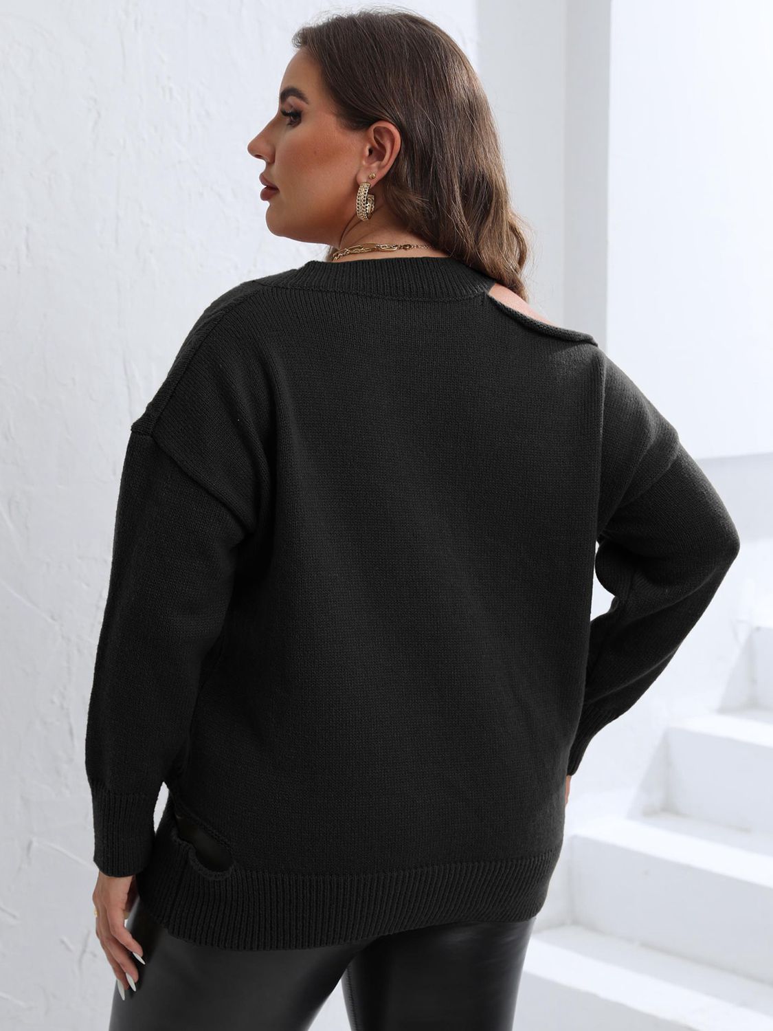 Teff Cutout V-Neck Sweater (plus, 1xl-3xl)