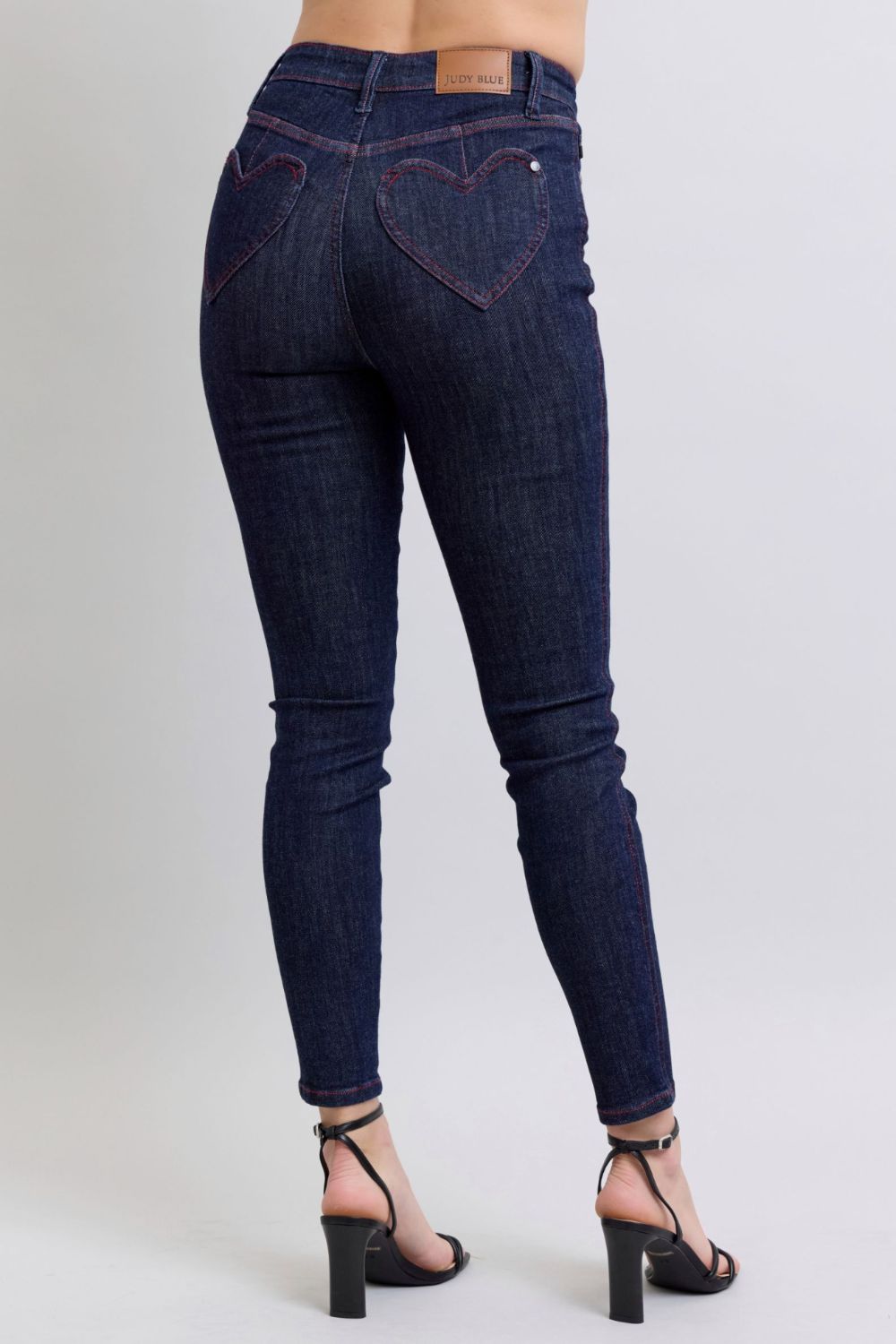 Judy Blue Heart Shaped Back Pockets Skinny Jeans (0-24w)