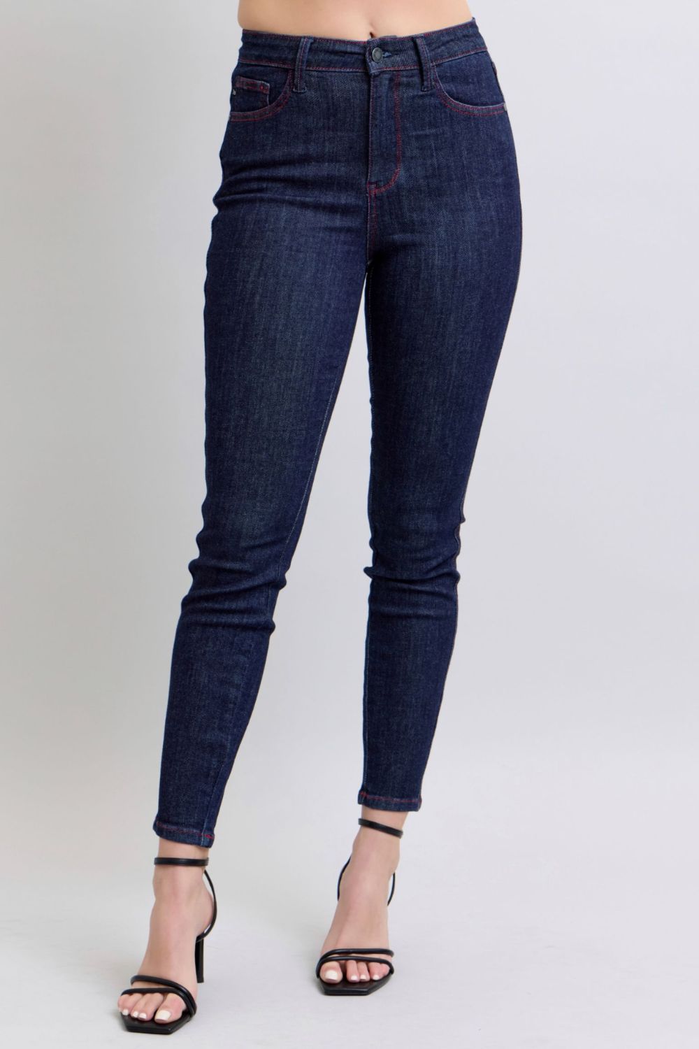 Judy Blue Heart Shaped Back Pockets Skinny Jeans (0-24w)