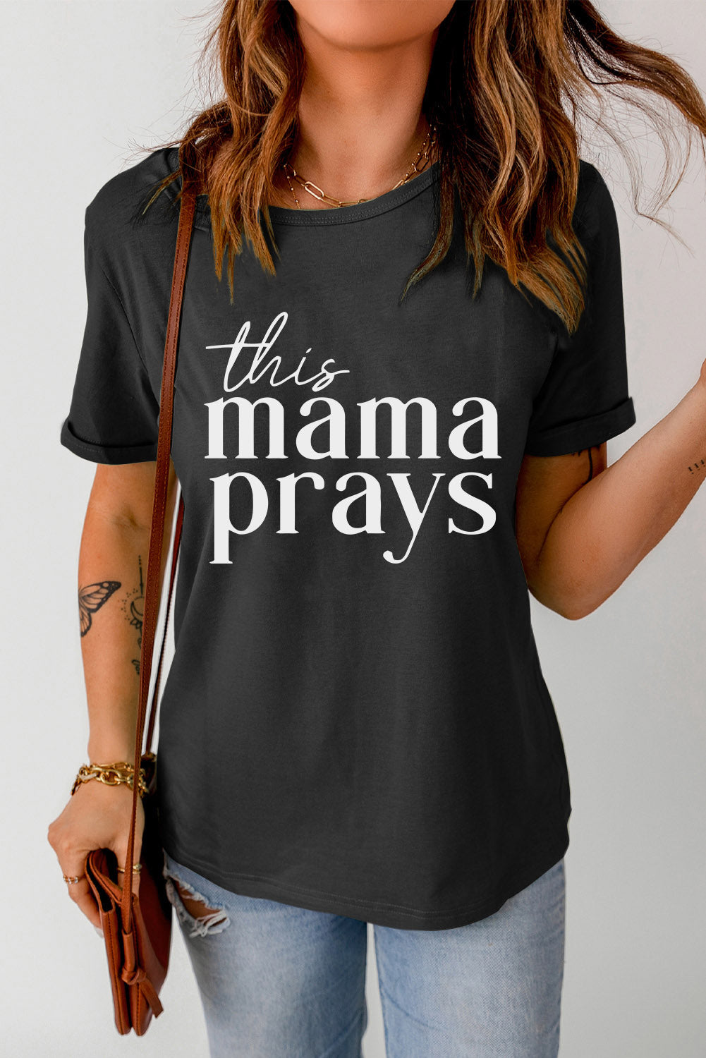 This Mama Prays Tee (s-2xl)