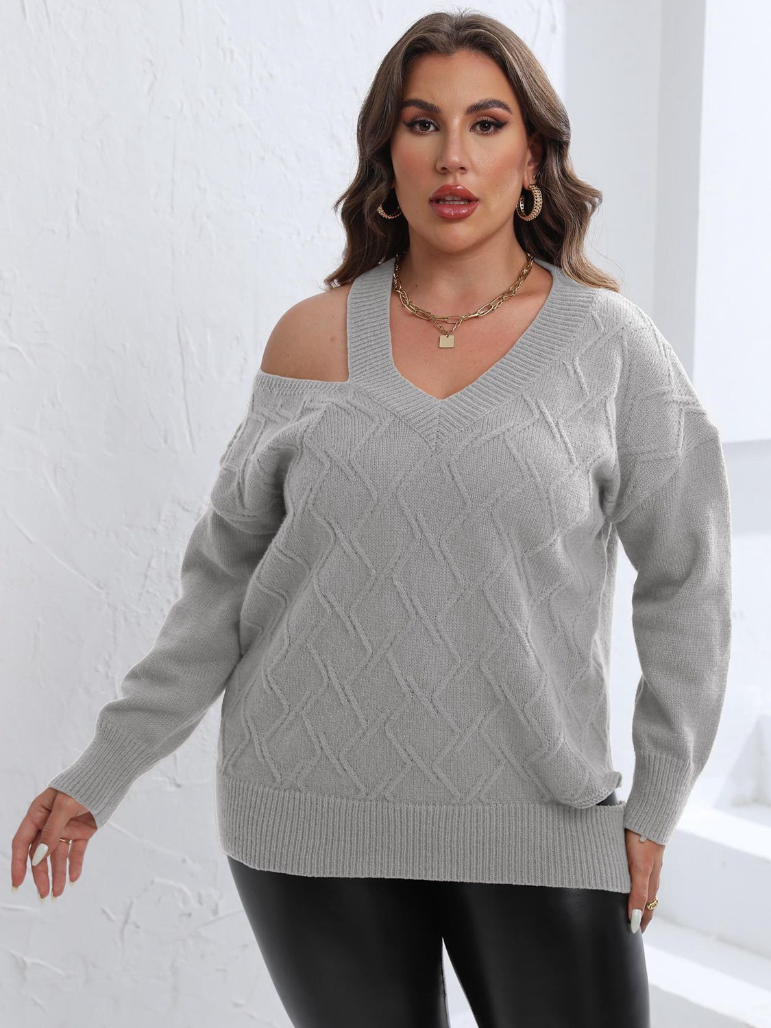 Teff Cutout V-Neck Sweater (plus, 1xl-3xl)